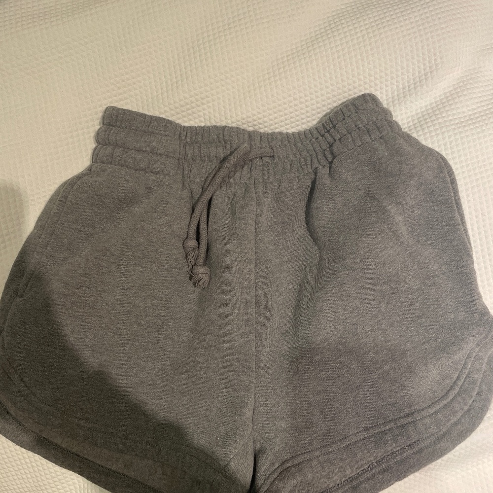 Soft gray short